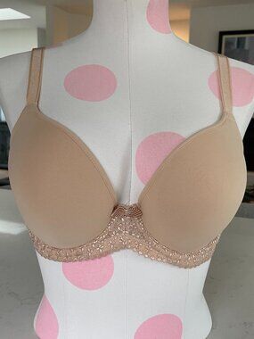 Wacoal La Femme Plunge T Shirt Underwire Nylon Spandex Blend Bra Tan Sz 34DD